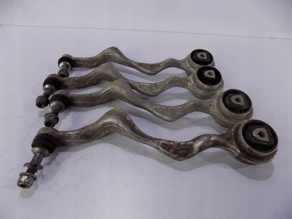 BMW 3 E90/91/92 - Front -Steuer -Argument R - 00042 Product image
