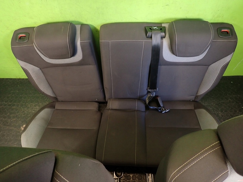 Sitze, Rückbank, Innenraum FORD FOCUS MK3 LIFT Product image