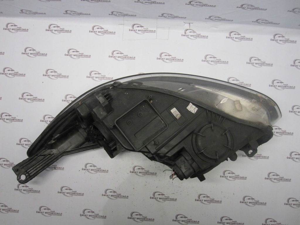 Ford Focus MK3 III 12R Lampe Front BM51-13W029-DK Englisch Product image