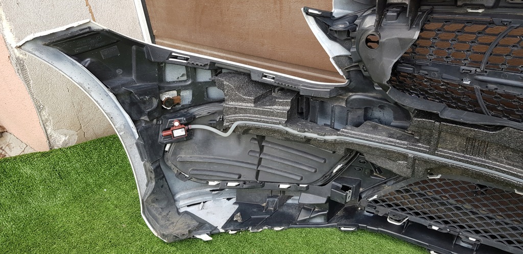 MERCEDES C-KLASSE 205 AMG COUPE 14- FRONTSTOßSTANGE Product image