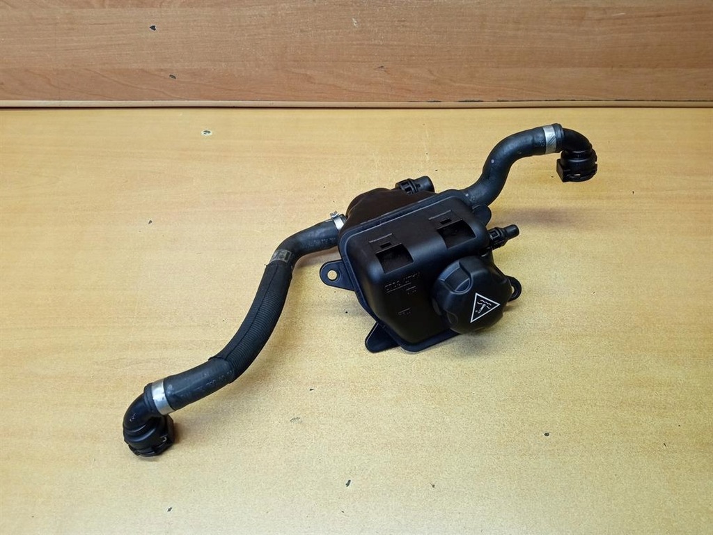 AUSDEHNUNGSBEHÄLTER BMW X5 E70 50i 4.4 7575578 Product image