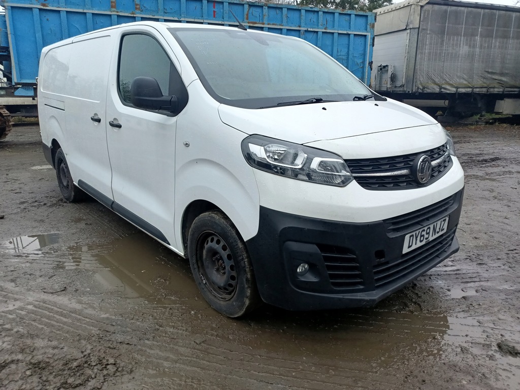 Vivaro C IV Peugeot Experte Fiat Scudo Toyota Proace Long L3 Rook Product image