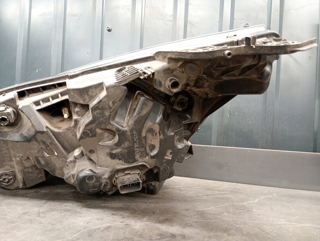 EM2B-13W029-CM Righer Ford S-Max MK2 2017 Vollständiger Scheinwerfer Product image