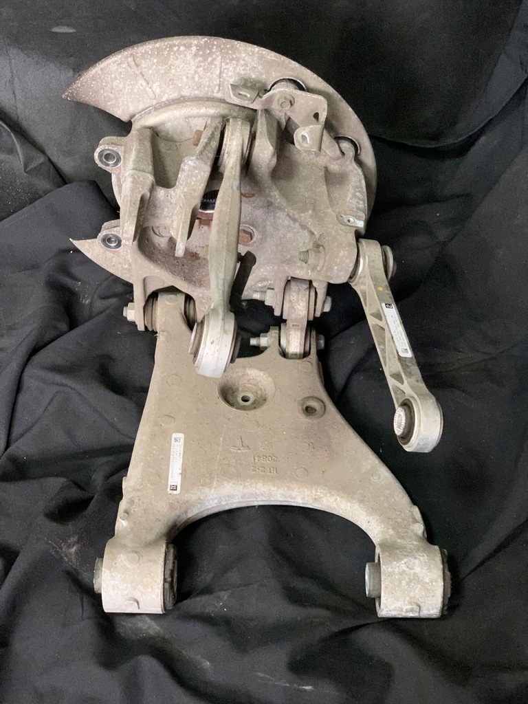 Tesla X RAVEN 2020 Hinterradaufhängung links 1027411-00-D Product image