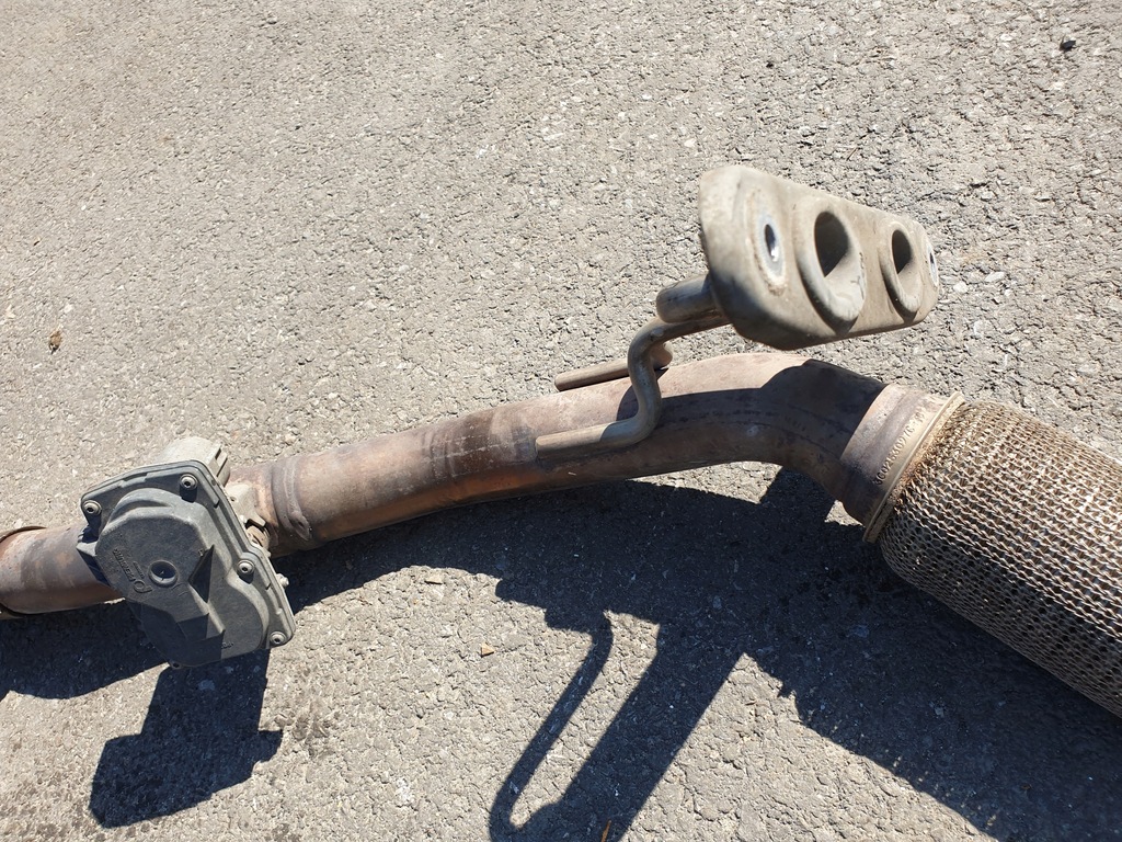 AUSPUFFROHR, BESCHICHTETE DROSSELKLAPPEN VW PASSAT B8 Product image