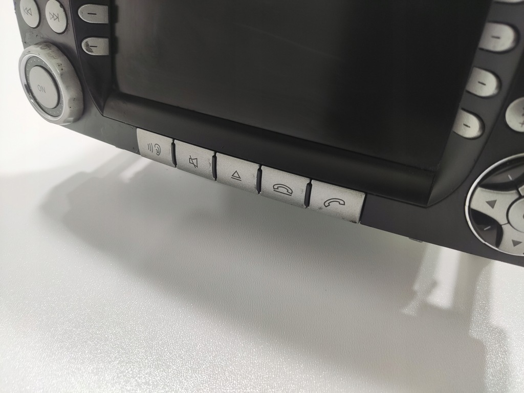 FABRIK-RADIO-NAVIGATION MERCEDES SLK II W171 R171 A1718202989 2004–2011 Product image