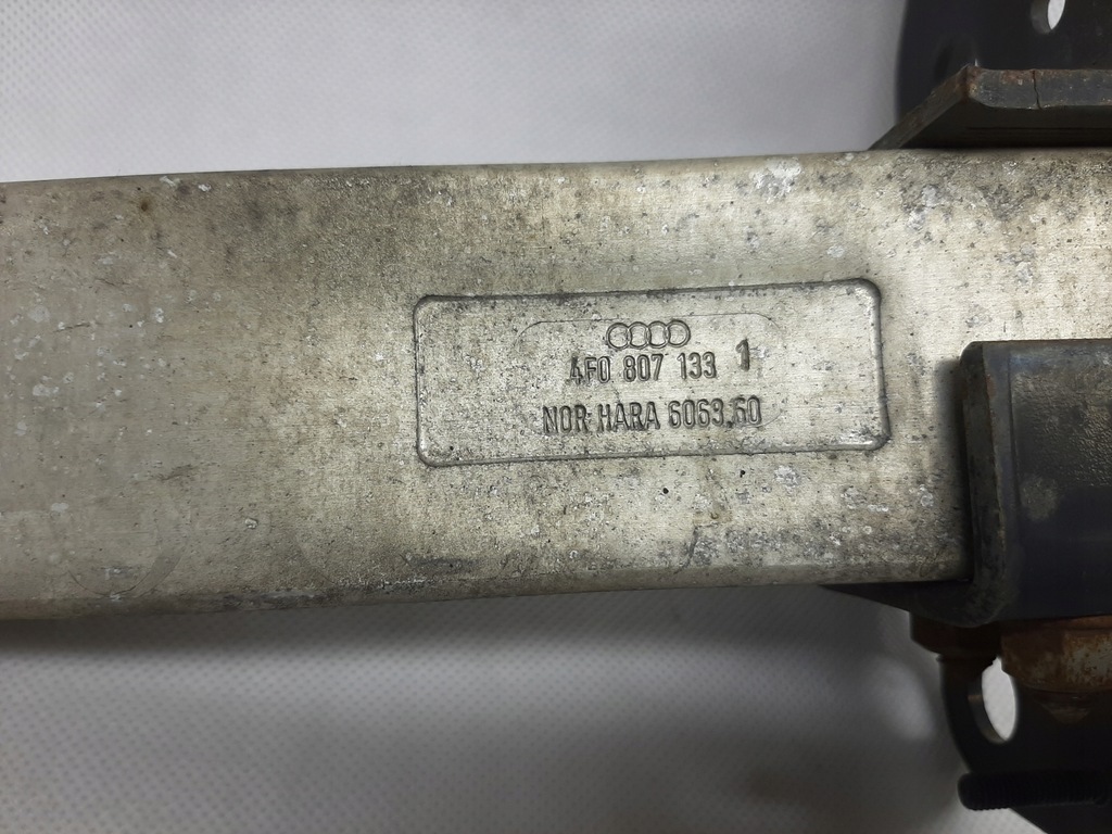 Audi A6 C6 Knautschzone links Halter 4F0807133 Product image