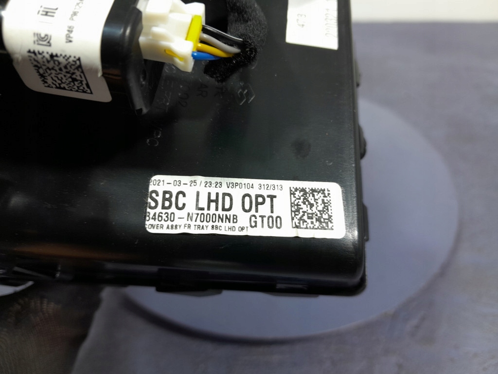 Hyundai Tucson IV Speicherfach des Mitteltunnels 84630-N7000 Product image