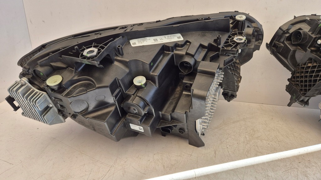 FRONTLEUCHTE VORNE LINKS RECHTS BMW M2 G87 SCHWARZ KOMPLETT 9503470 9503469 Product image