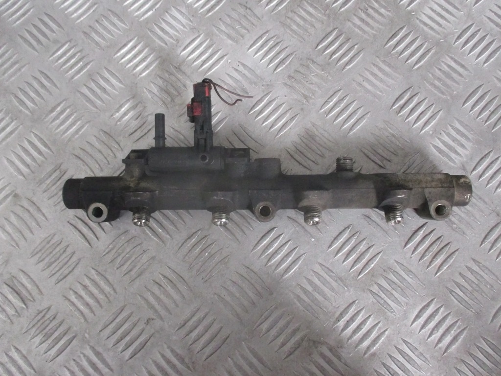 EINSPRITZSCHIENE 0445214017 PEUGEOT 807 2.2 HDI 02-14 Product image