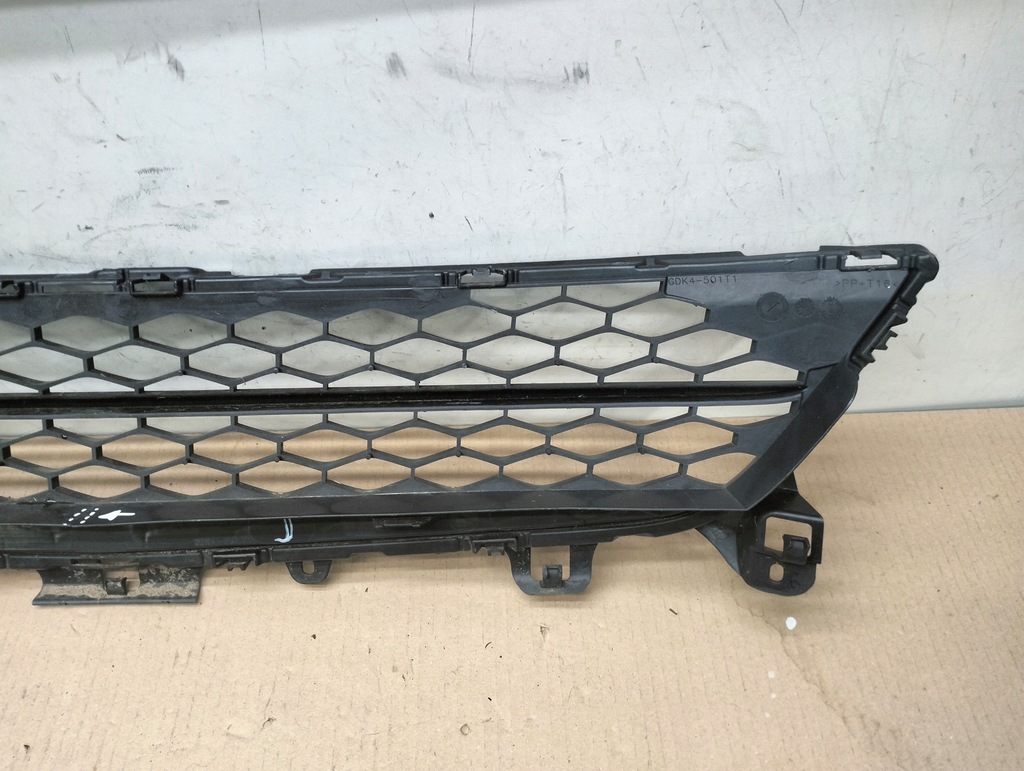 MITTLERER GRILL-STOßSTANGE VORNE MAZDA 6 GH LIFT 2010-2012 Product image