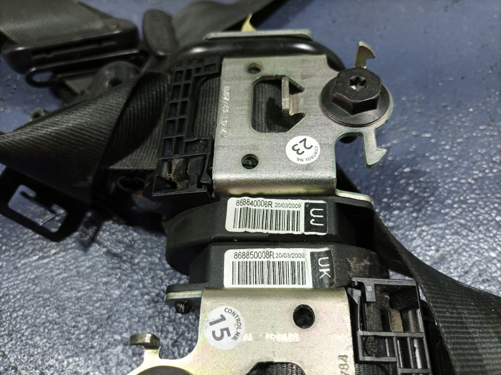 RENAULT MEGANE III DASHBOARD COCKPIT KISSEN EU GÜRTEL Product image