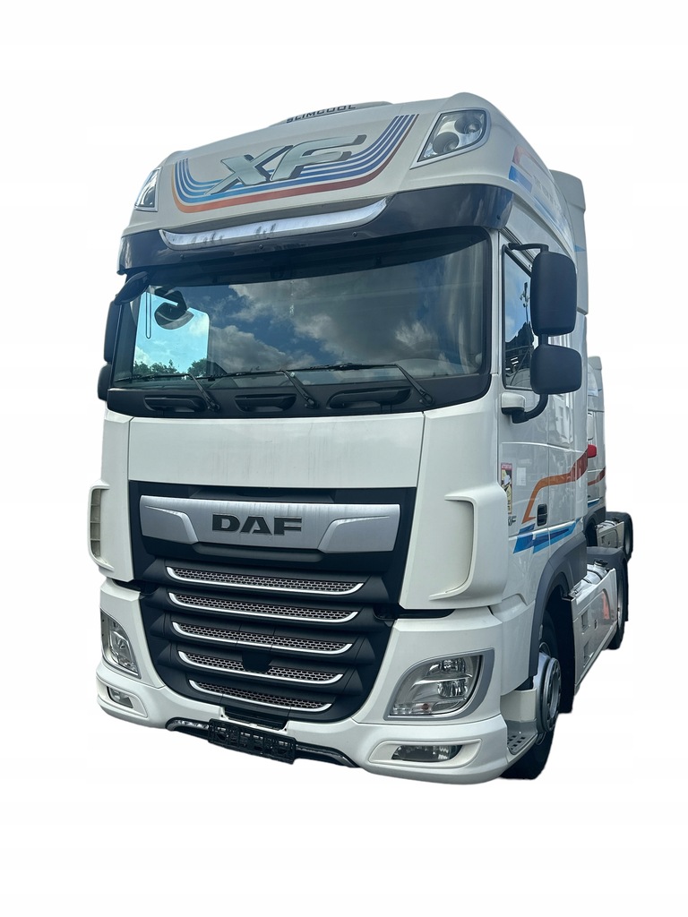 DAF XF 106 EURO6 480 LIFT CABIN STOßSTANGE FRONTGRILL HALOGEN LAMPENMASKE Product image