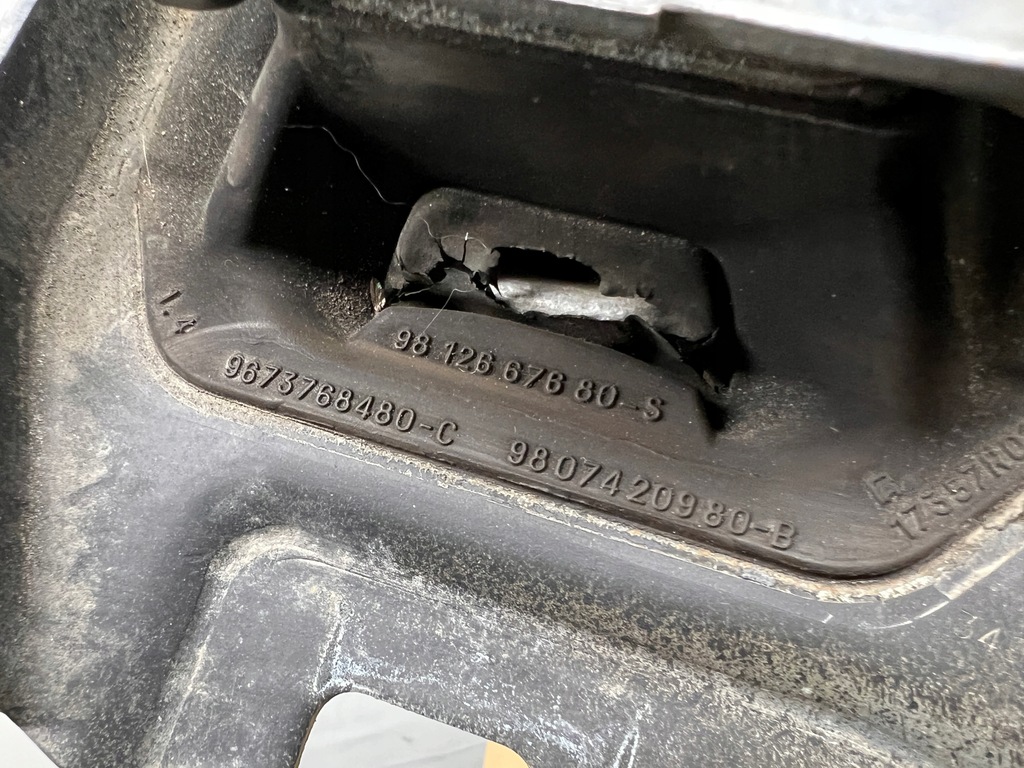 Citroen Berlingo IV 1.6 B-HDI Schalthebel 9807980580 9812667680 Product image