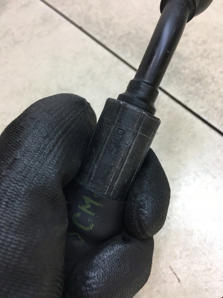 STROMSCHLAUCH PASSAT B5 1.9 TDI 8D1422893BJ Product image