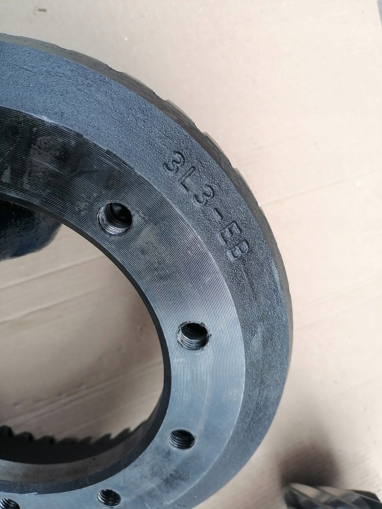 ATTACK WELLE VORDERE PLATTE RAD FORD F150 3.31 Product image
