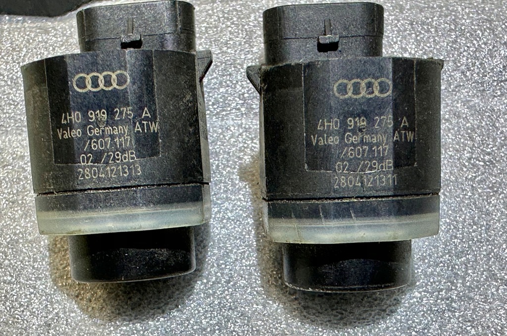 Porsche 991 vorderer PDC -Sensor + Korbbefestigunggriff mit Stoßfänger vorne Product image