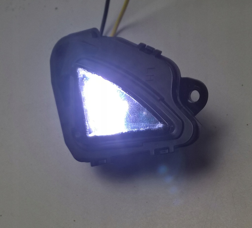 VW T-ROC SKODA OCTAVIA LED-LICHT UNTERER SPIEGEL LINKS OE 3T0945291A Product image