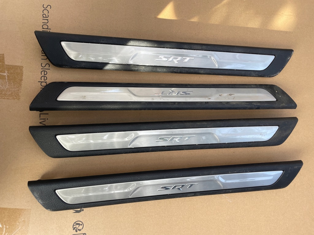 Jeep Grand Cherokee WK2 SRT Halogen rechts Product image