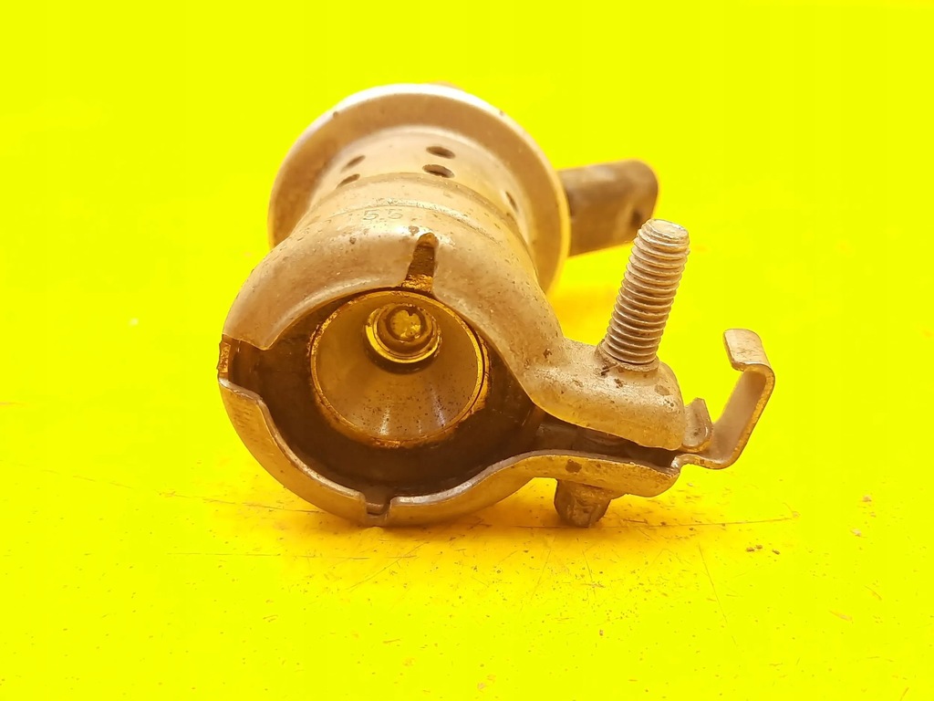 Mercedes-Benz Sprinter W907 ADBLUE-INJEKTOR A0004900200 Product image
