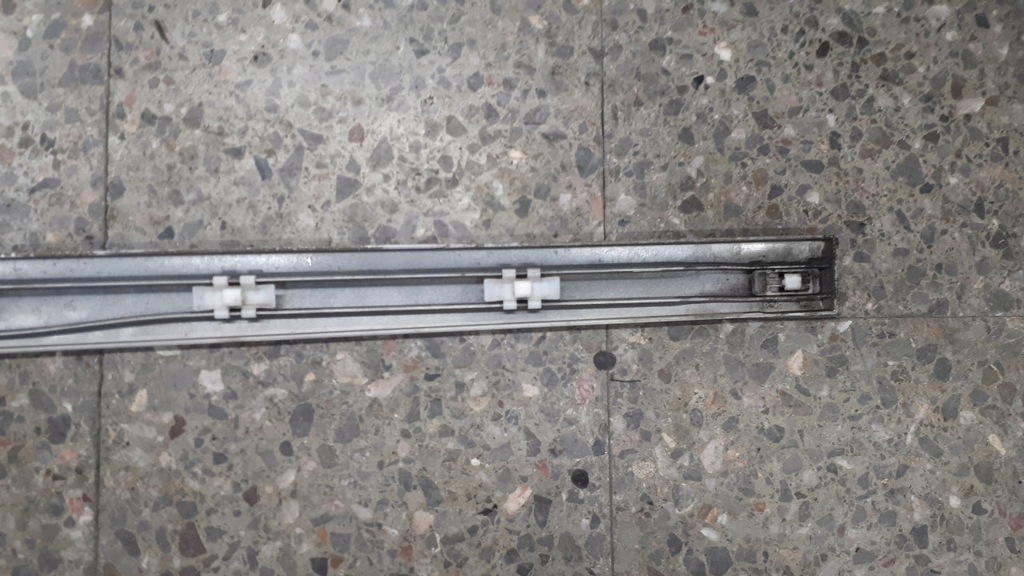 a2036902162 Türleiste vorne links Mercedes W203 Product image