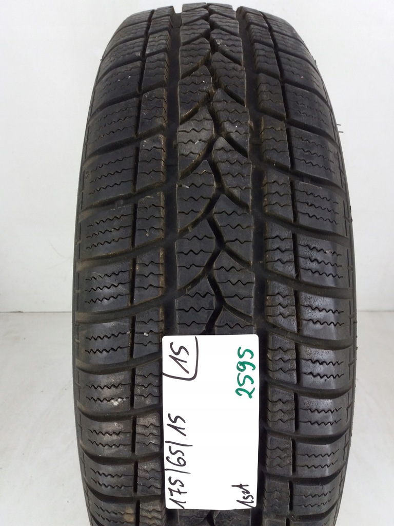 1x 175/65/15 175/65R15 Kormoran Snowpro B2 Winter Product image