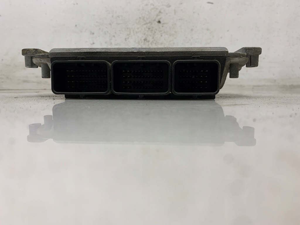 MOTORCOMPUTER RENAULT 0281010819 8200039569 Product image