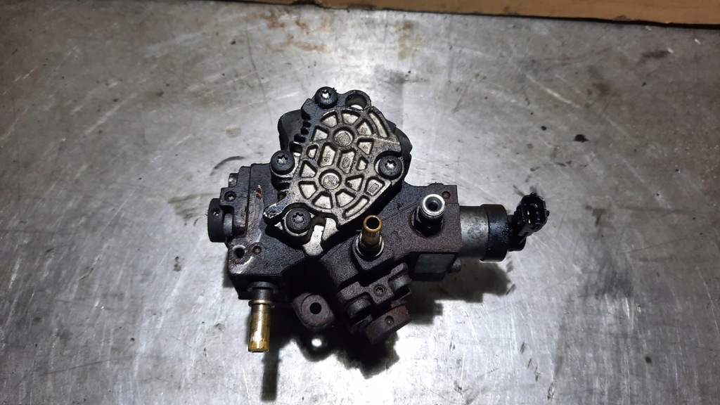 EINSPRITZPUMPE 9683703780 FORD FOCUS MK2 1,6 TDCI Product image