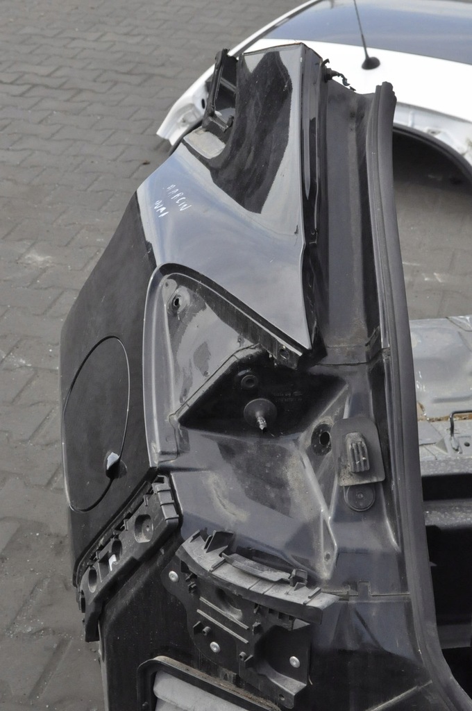 FORD PUMA II MK2 GESAMTES HINTERES ASS-BAD HINTERER RIEMEN LINKS RECHTS VIERTEL Product image