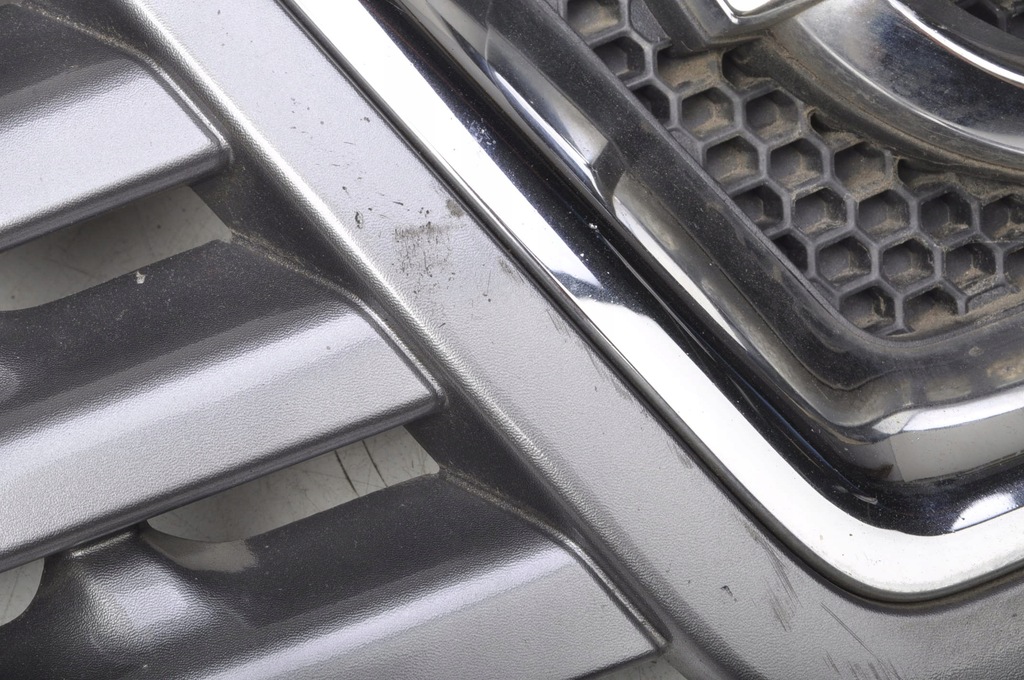 NISSAN QASHQAI J10 BETRUGGRILL 62310JD000 Product image