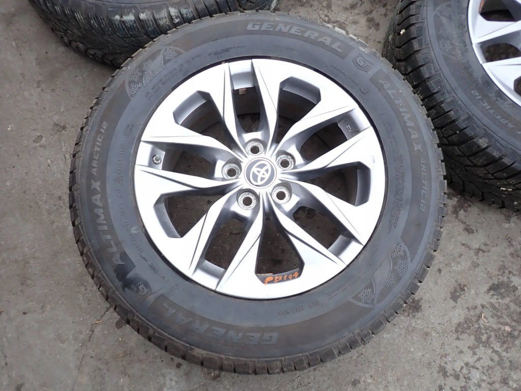 Räder Alufelgen 17 mit Reifen 235/65 R17 108T M+S Toyota Sienna 2021 Product image