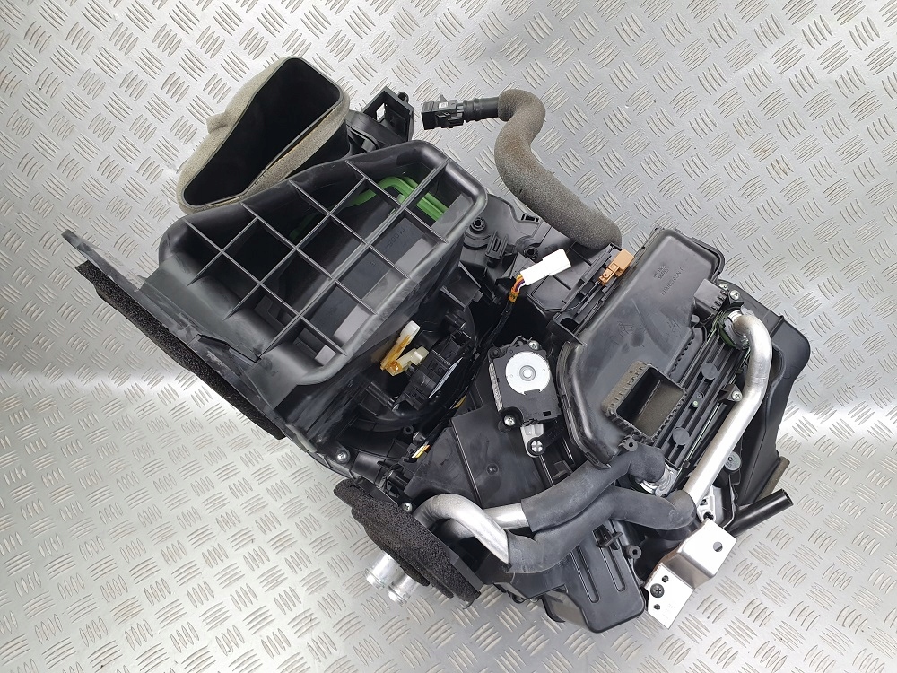 LEAF I ZE0 HEIZUNG VERDAMPFER KÜHLER KLIMAANLAGE VENTIL Product image
