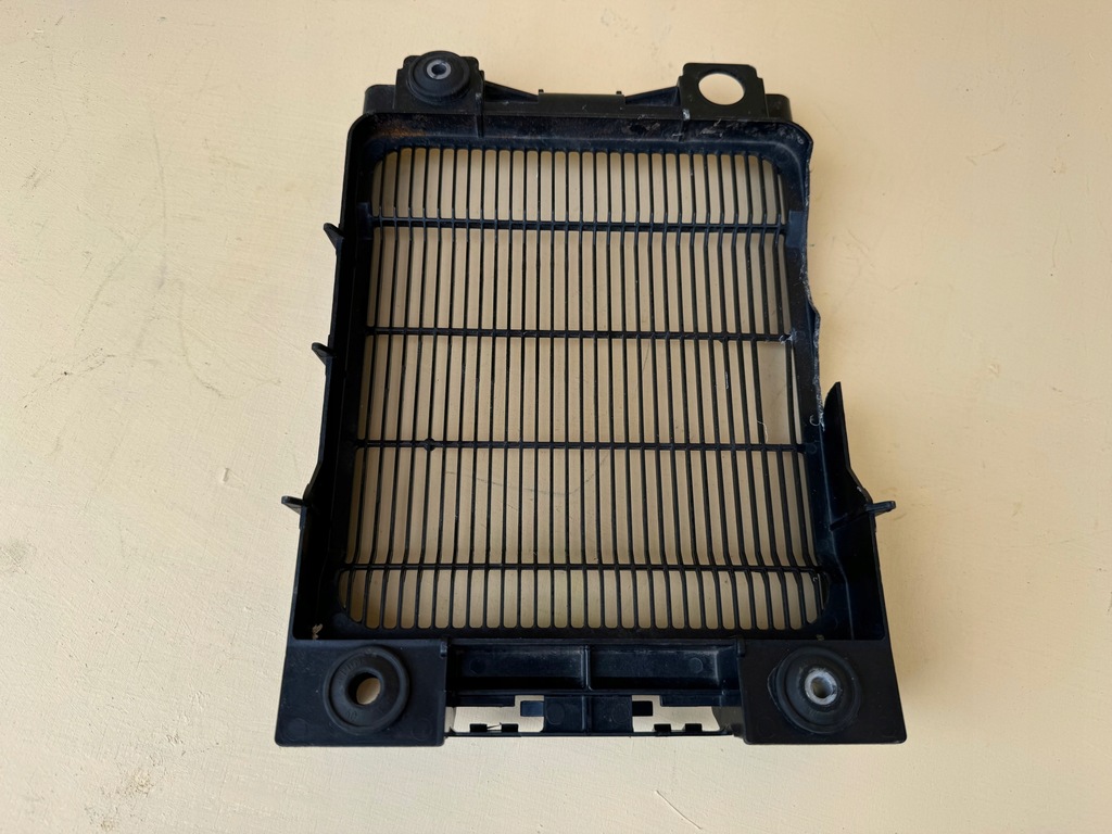 BMW 3 III F30 11-18R KÜHLERRAHMEN 17118625445 Product image