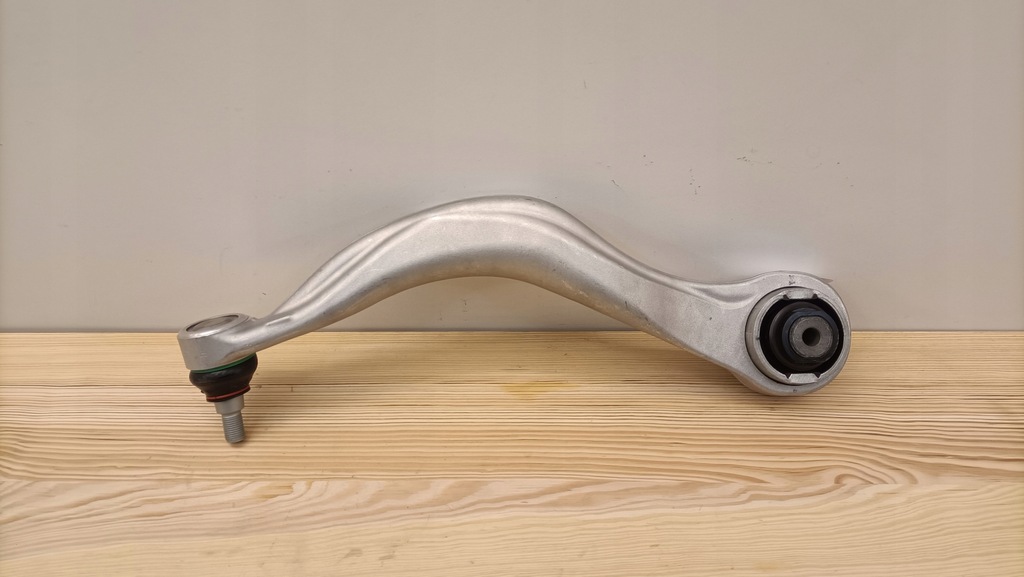 LINKS NEUE VORDERE SCHWINGEARME ALFA STELVIO GIULIA K2063 K124/609 Product image