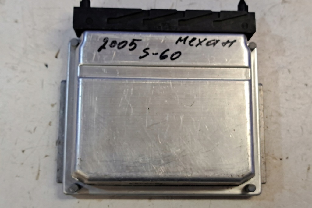 ECU Volvo S60 und 0281011441 2.4L Diesel 96KW 2005 Product image