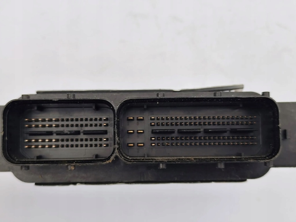 VW Skoda Touran Golf VII OCTAVIA STEUERUNG MOTOR COMPUTER 04E907309BH Product image