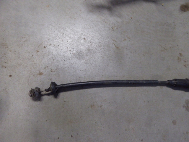 TRANSPORTER T4 90-96 KUPPLUNGSKABEL 1,9 D Product image