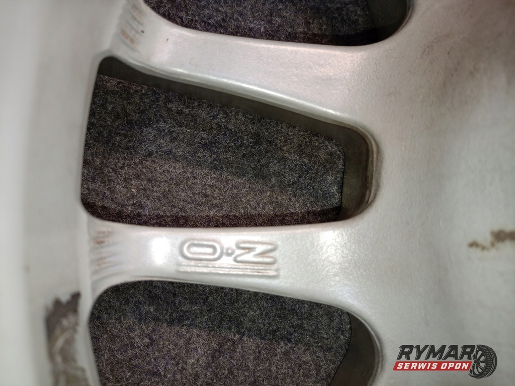 Leichtmetallfelgen O.Z RACING F1 15" 4X108 ET28 PEUGEOT FORD VOLVO AUDI KPL Product image
