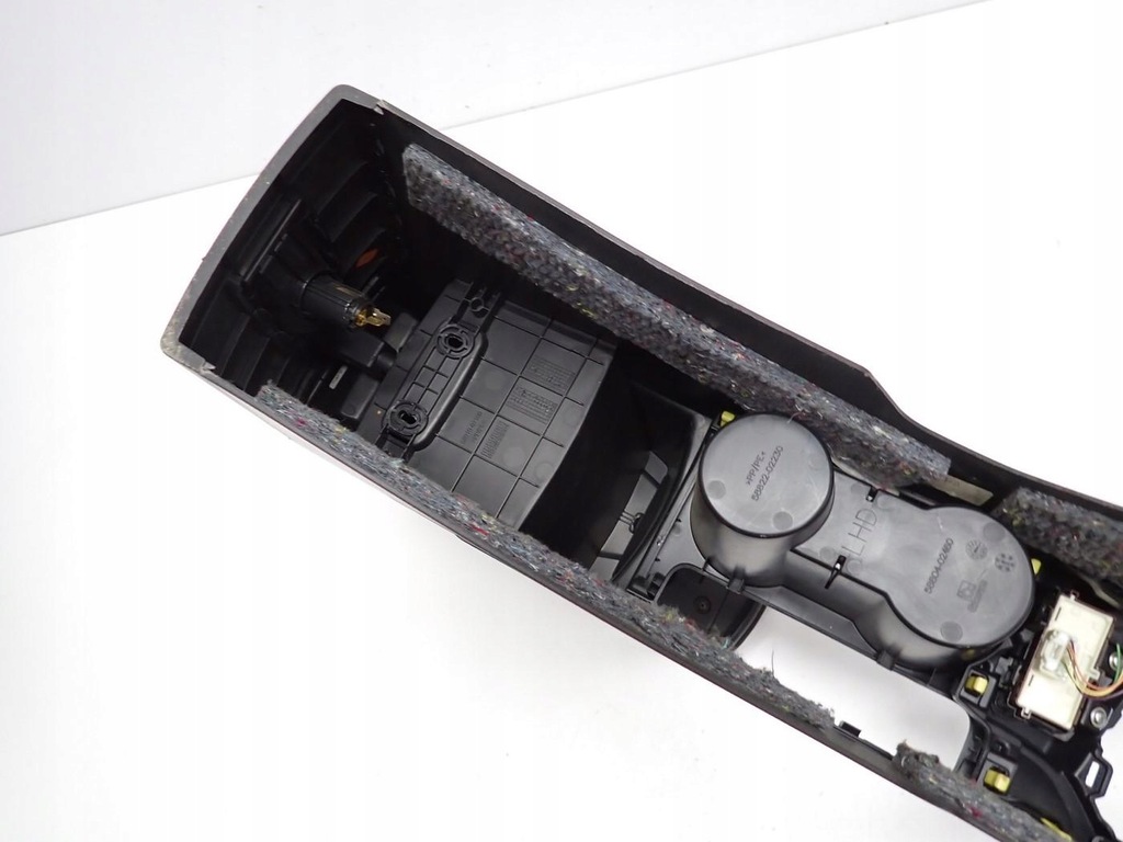 Tunneltunnel Europa Original 58804-02460 Toyota Auris II E18 18R Product image
