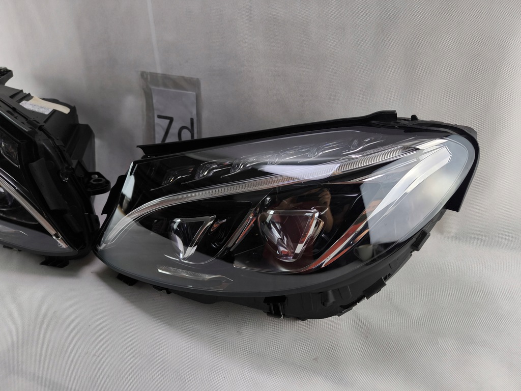 MERCEDES CLK 209 LIFT W209 XENON TURNING LINKS RECHTS SCHEINWERFERLAMPE Product image
