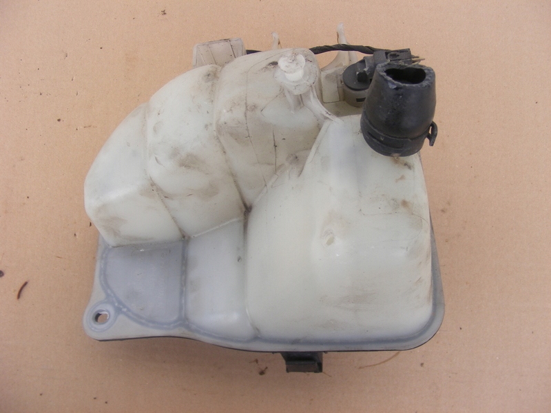 KÜHLMITTELBEHÄLTER MERCEDES W220 2205000049 Product image