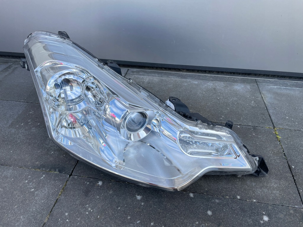 C Crosser C-Crosser Xenon EU-Lampe, rechts Zoll Product image