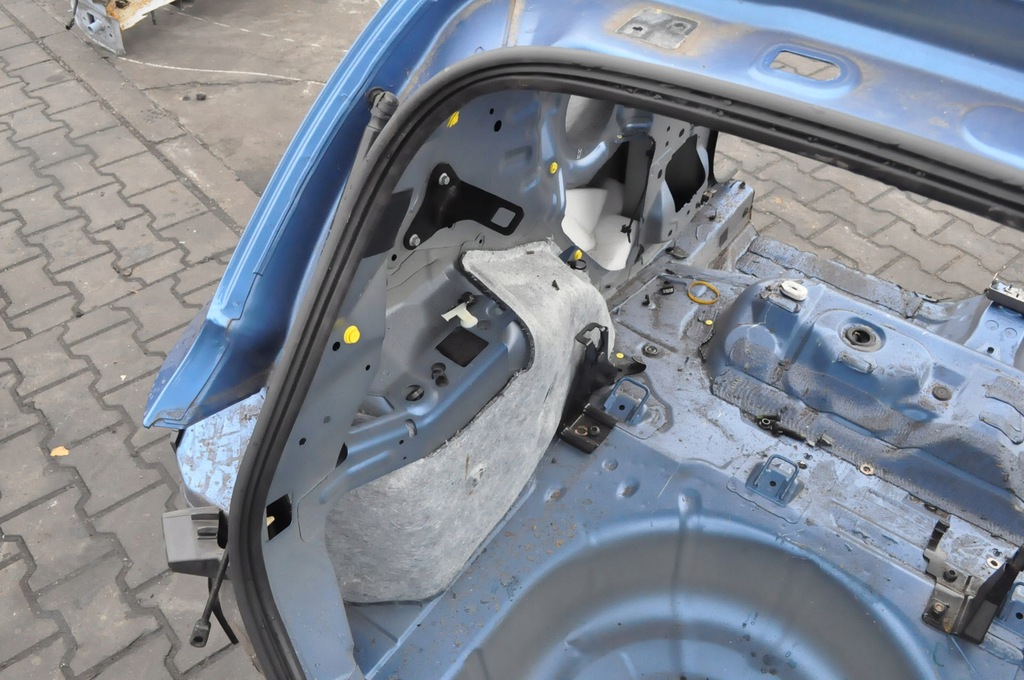 FORD FIESTA MK8 3D VIERTEL LINKS RECHTS HINTEN GANZES ARSCH BADEGÜRTEL Product image