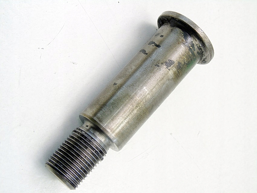 Riemenspanner-Spannbolzen 2,5 TD Mercedes C-Klasse W202 S202 S250 Product image