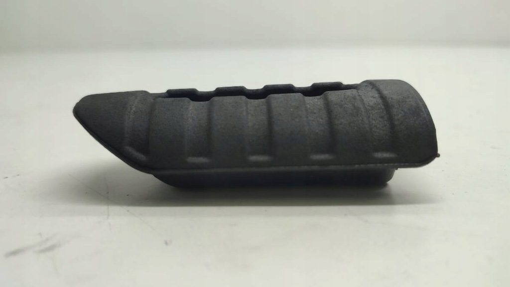 GUMMI-FUSSSTÜTZE TRIUMPH ROCKET III T2082336 Product image