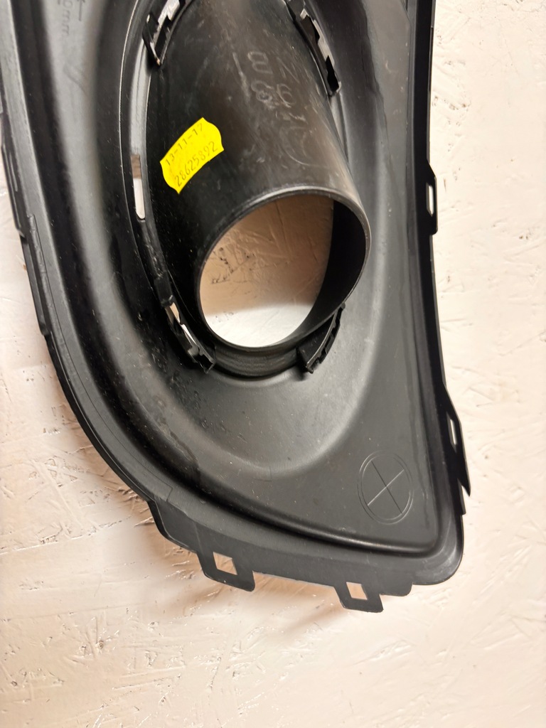 RENAULT MEGANE III LIFT – STOßSTANGENGRILL LINKS 261A32193R RECHTS 261A25882R Product image