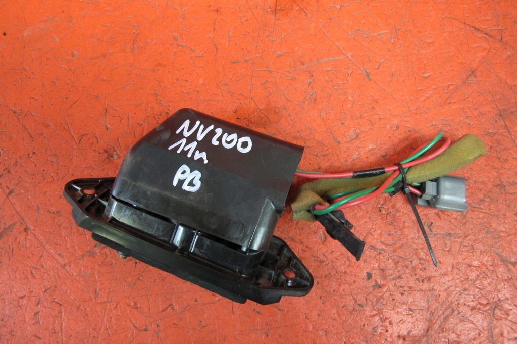 NISSAN NV200 09- SCHIEBETÜRSCHÜTZ, RECHTS Product image