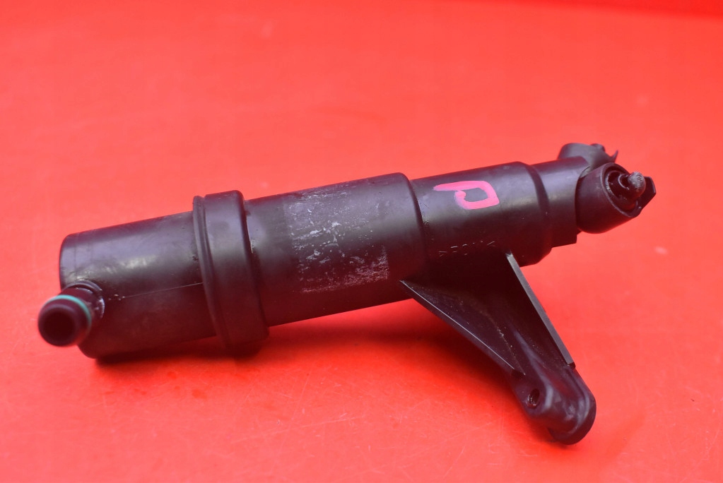 SCHEINWERFERWASCHER RECHTS BMW E60 E61 07-10 Product image