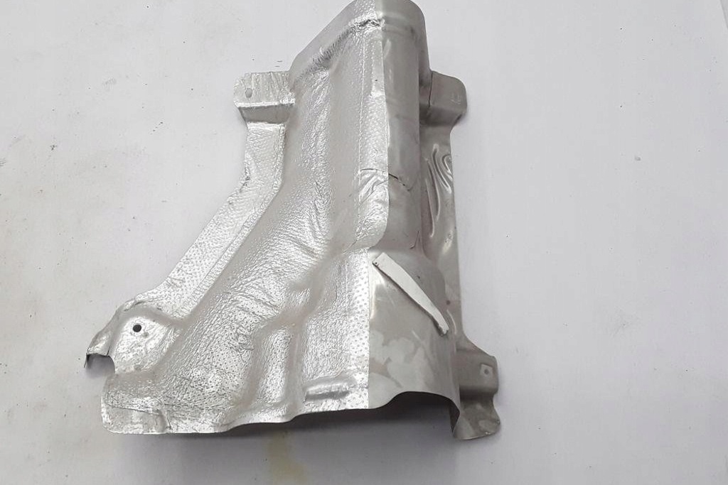 Befestigung des Volvo XC60 II -Kraftstofftanks (246) 31478162 2018 Product image