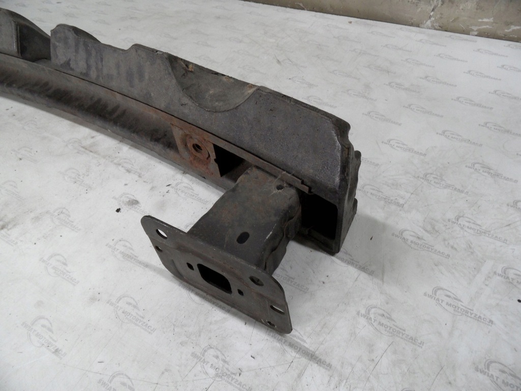 Ford Kuga MK1 und 10R Stoßfänger zurück 8v41-17955-AB 8v41-17954-AB Product image